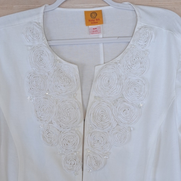 Ruby Rd. Winter White Linen Blend Rosette Detail Beaded Embellished Light Jacket - Picture 3 of 14